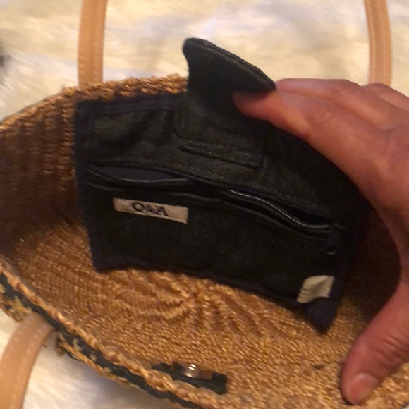 Cute small straw /denim hand bag - Picture 5 of 8